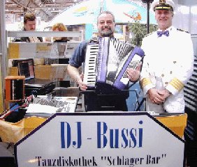 DJ Bussi mit Käpt´n Fu